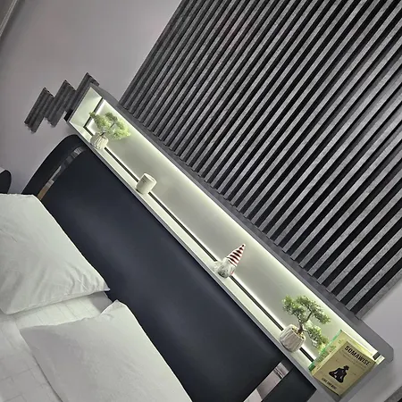 Urban Chic House Selfcheckin Apartmán *