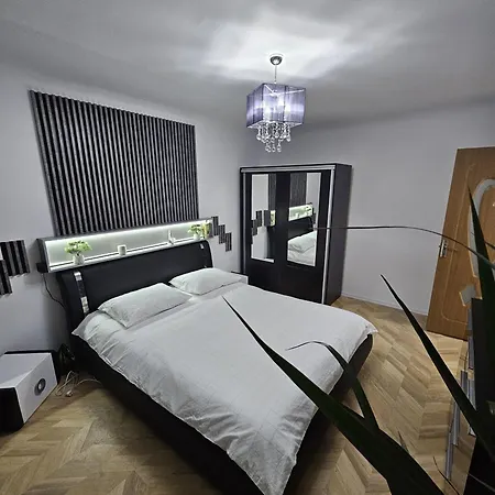 Urban Chic House Selfcheckin * Craiova