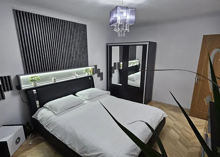 Urban Chic House Selfcheckin * Craiova